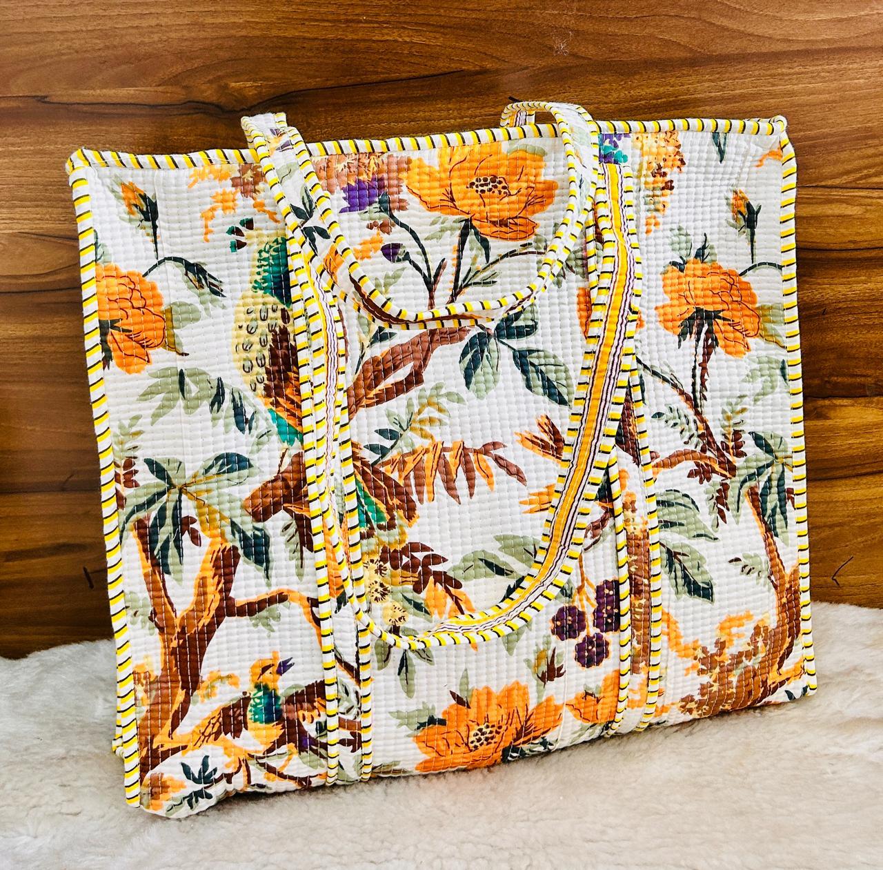 Quilted Tote Bag With Zip Closure