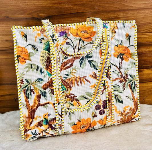 Quilted Tote Bag With Zip Closure