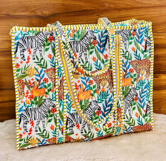 Quilted Tote Bag With Zip Closure